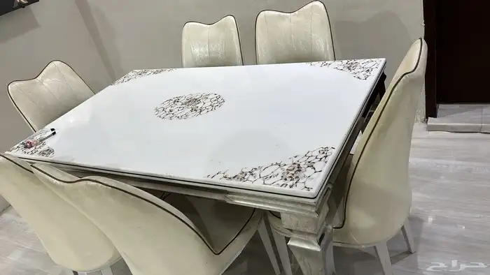 طاولة 0