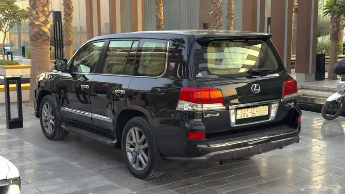 جيب لكزس LX570 2015 4