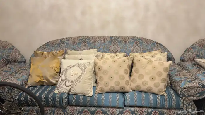 كنب صالون فخم مع ستاائر 0