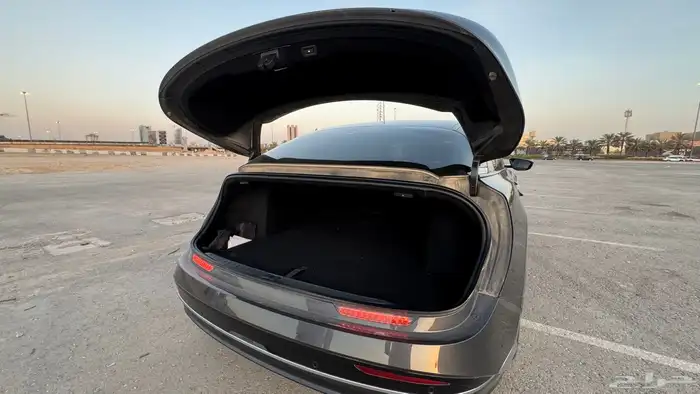 لوسيد اير 2025 7