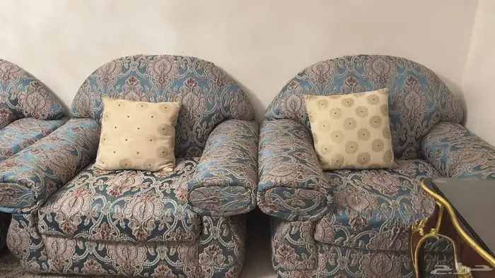 كنب صالون فخم مع ستاائر 4