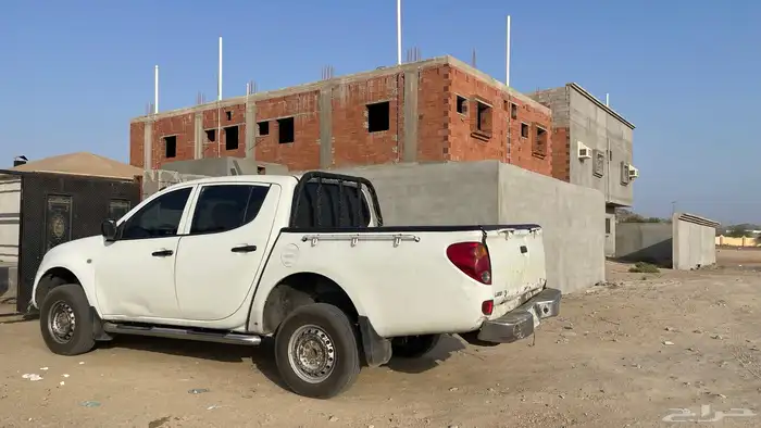 مستبيشي L200 1