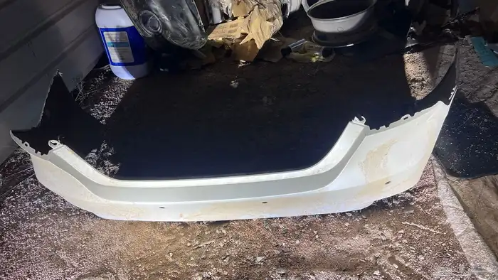 صدام كامري 2024 خلفي لؤلؤي 0