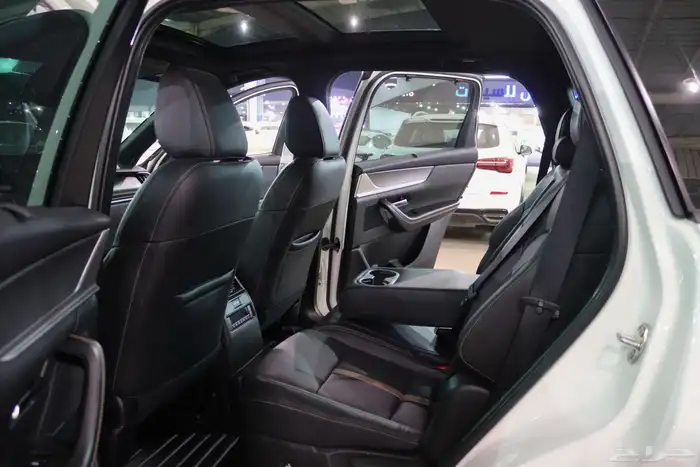مازدا CX90 HIGH موديل 2025 عداد 1900 بسعر 168.000 11