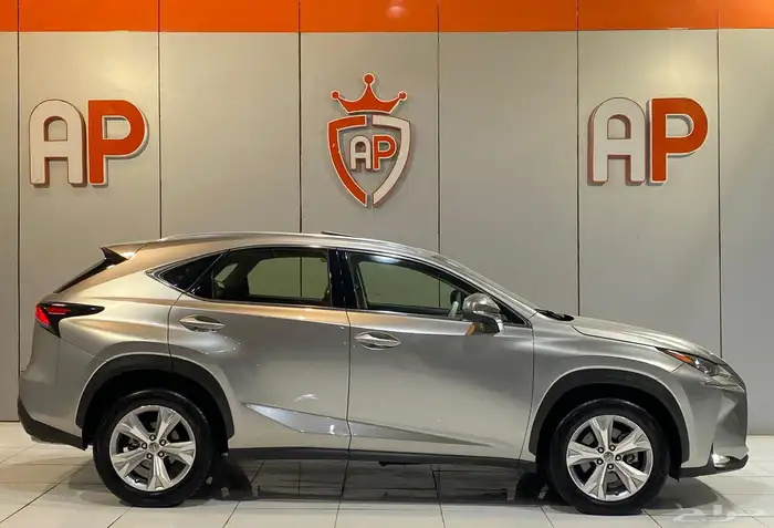 لكزس NX200 2015 بحالة نظيفة جدا 1