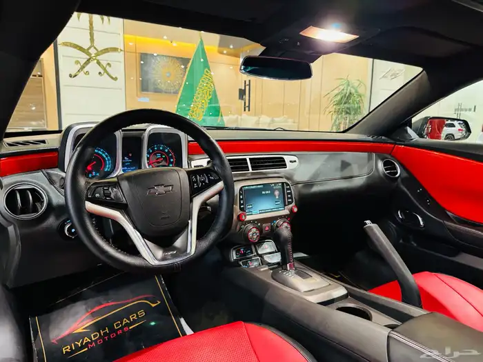 كمارو 2015 SS V8 بحاله ممتازه 7
