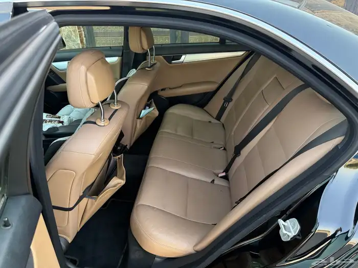مرسدس C200-2012 KIT AMG 8