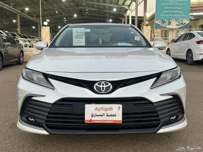 كامري 2023 سعودي بنزين GLE 2