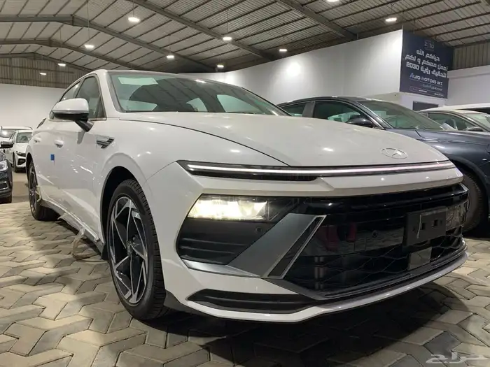 هيونداى سوناتا سمارت ابيض سقف اسود بسعر مميز جدا 1