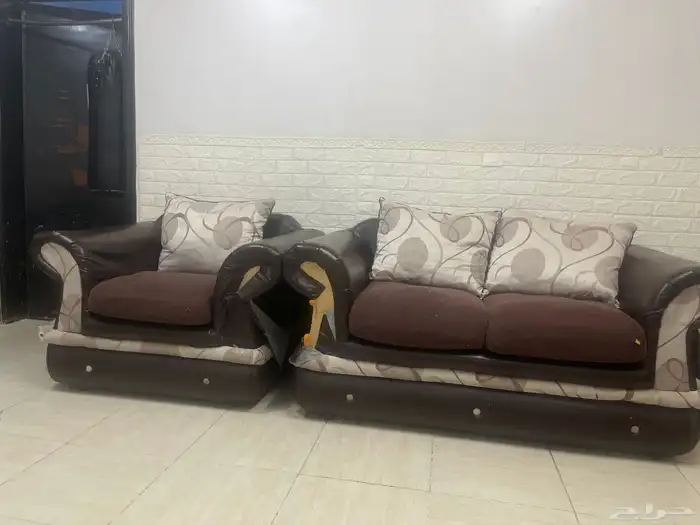 كنب مستعمل و خشب بقايا غرفة نوم اطفال للبيع بسعر رمزي 0