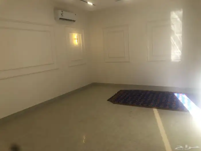 فيلا للإيجار حي المرجان 11