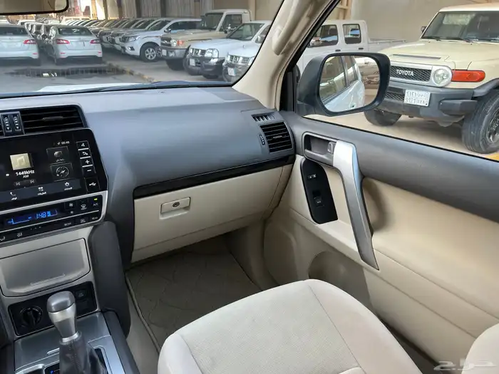 برادو ديزل 2023 ممشى 20.000 فقط نظيف جدا لدى قمة الاطلال 35