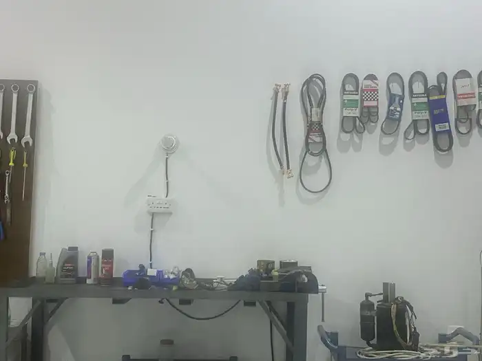 اغراض محل كهربائي بجميع محتوياته للبيع 3