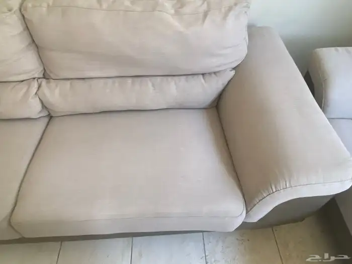 كنب 3 قطع من هوم سنتر مع غطاء للكنب 7