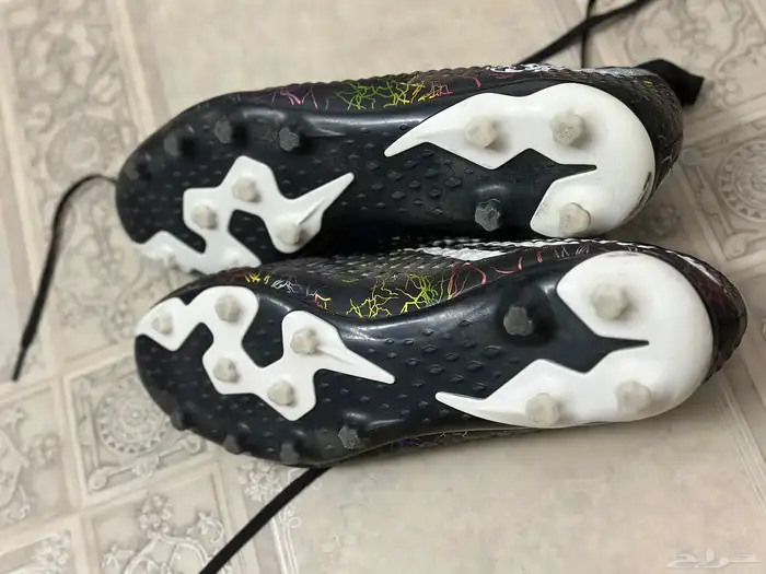 بوت كرة قدم 45 0