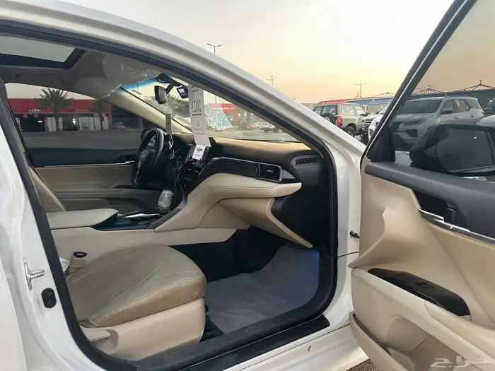 كامري 2023 سعودي بنزين GLE 19