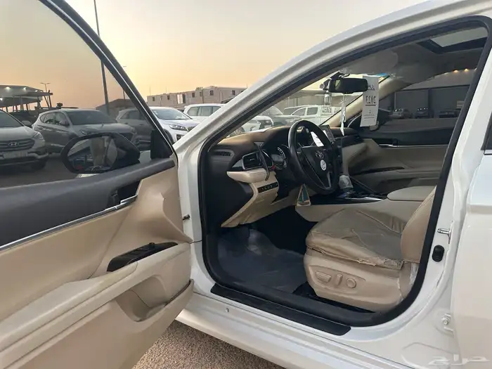 كامري 2023 سعودي بنزين GLE 17