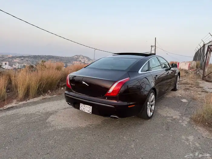 جاكور 2012XJL مخزن 4
