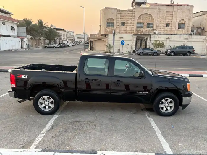 للبيع سيرا شبة جديد دبل فل كامل 1
