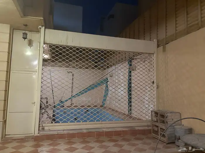 كراج للبيع مستعمل نظيف 1