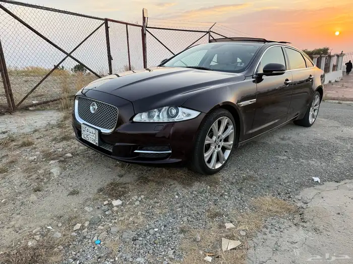 جاكور 2012XJL مخزن 6