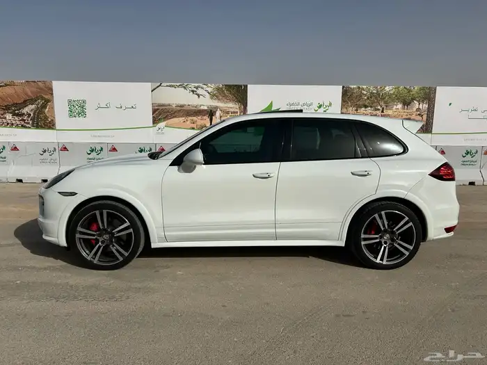 بورش كايين GTS 2013 9