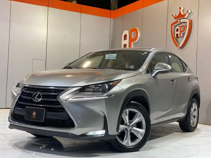 لكزس NX200 2015 بحالة نظيفة جدا 3