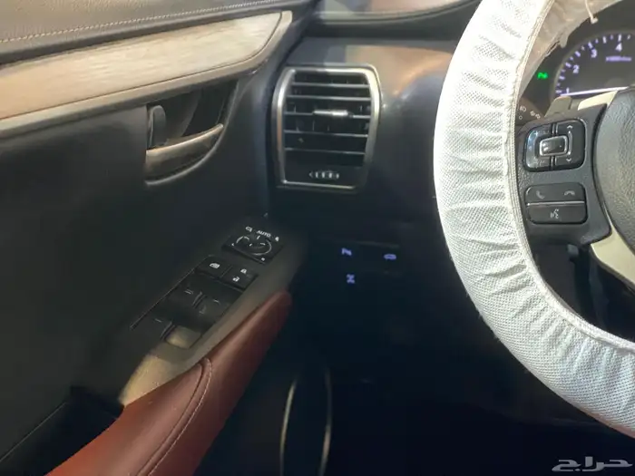 لكزس NX200 2015 بحالة نظيفة جدا 20