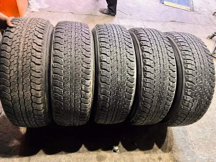 جنوط اف جي مع كفرات دنلوب وكاله مقاس 265 70 17 4