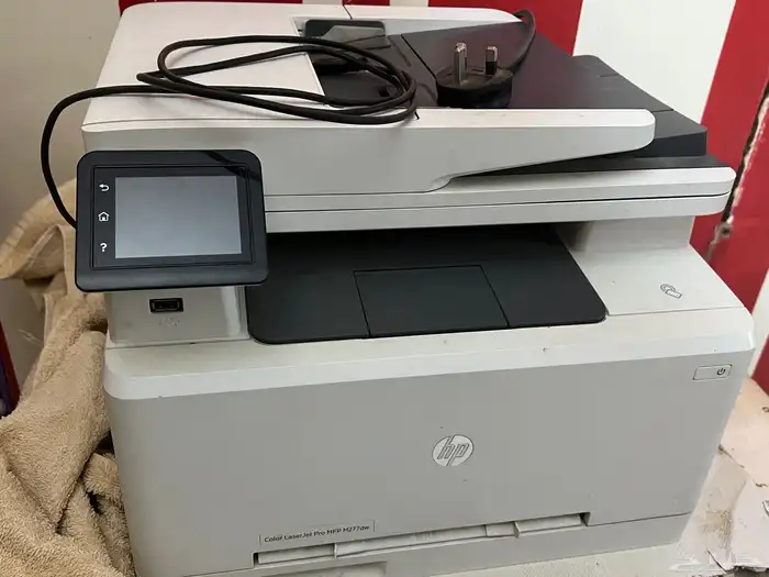 طابعة ليزريه ملونه اتش بي نظيفه 0