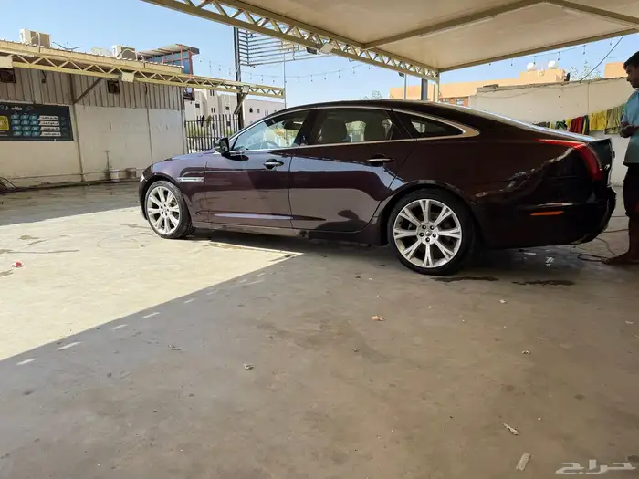 جاكور 2012XJL مخزن 3