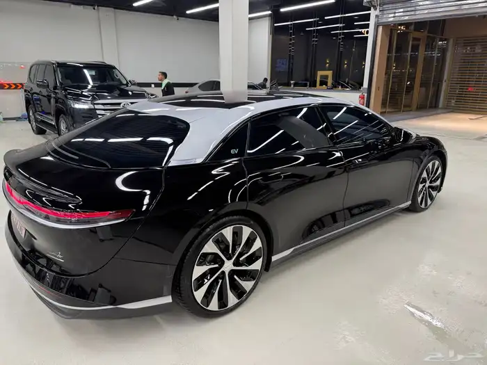 لوسيد قراند تورنق lucid grand touring 7