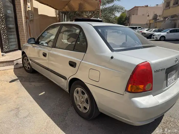 اكسنت 2006 قير عادي تحمل لوحة رياضية 1