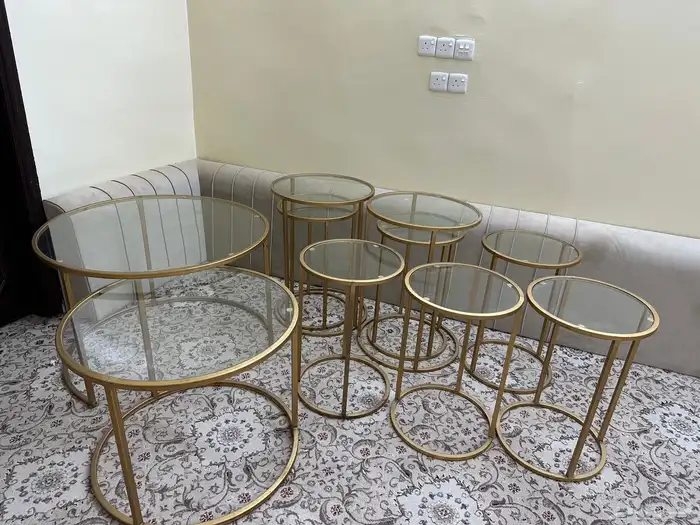 طاولات مع طاولا خدمه 2