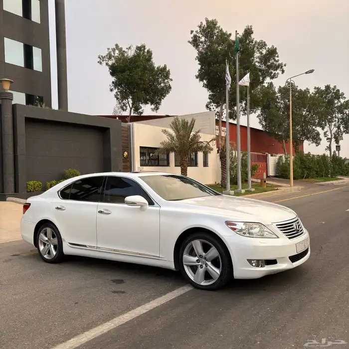 لكزس LS460 2010 شورت نظيف 0