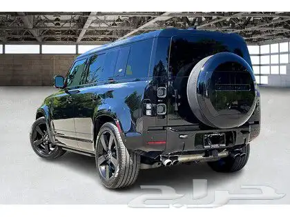 2023 Land Rover Defender 110 V8 9