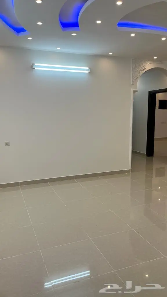 الطائف حي نخب شقين من اربع غرف مميزة للعرسان 0
