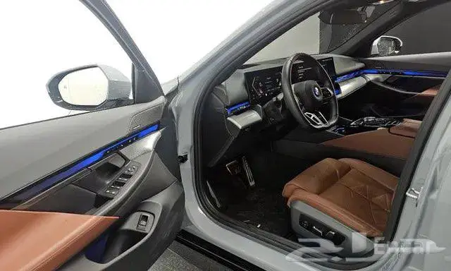 BMW530i موديل2024 الميموني للاستيراد بكوريا 6