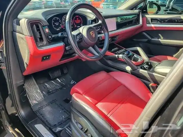 -2024 Porsche Cayenne Coupe 4