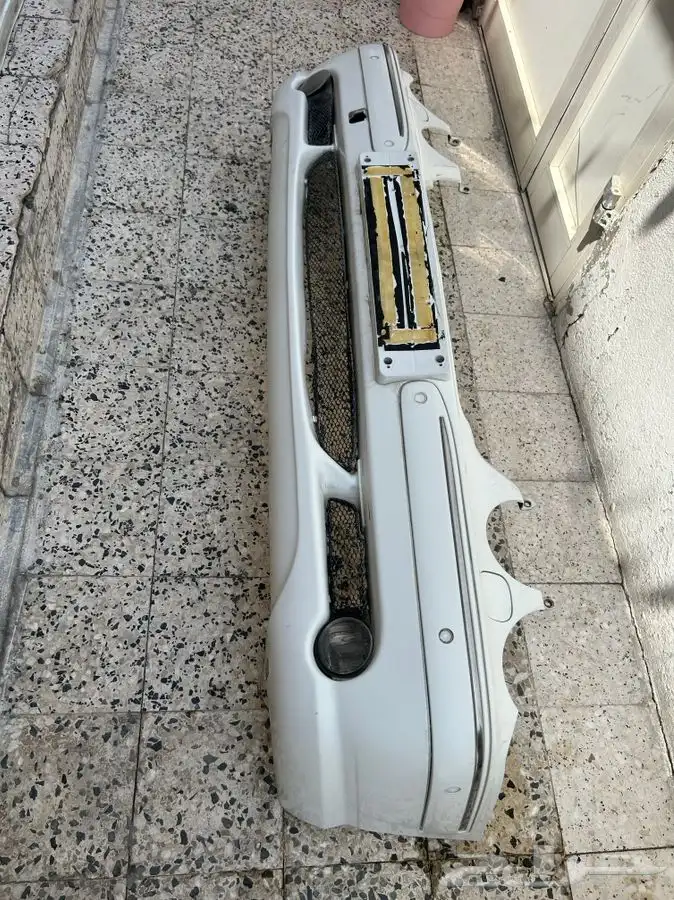 للبيع بدي كات مرسيديس ابوعيون 2001 AMG 18
