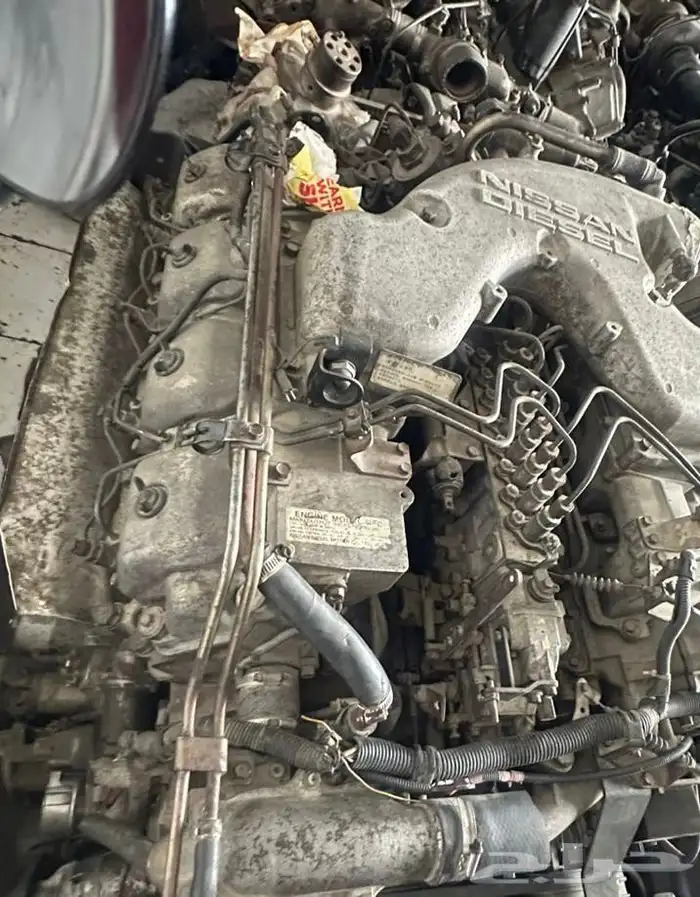 للبيع مكينتان نيسان وميتسبوشي 8 بستم حق كرينات 0