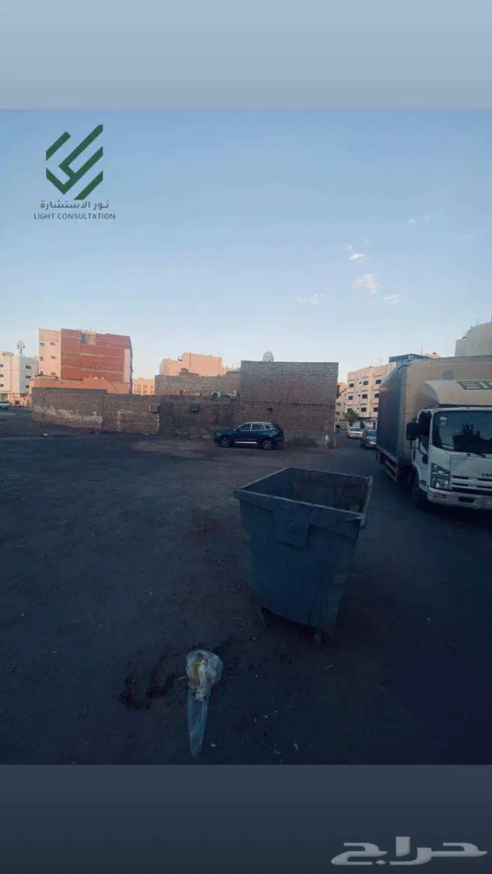 للبيع بيت شعبي على شارعين بالقرب من الحرم 1كلم 9