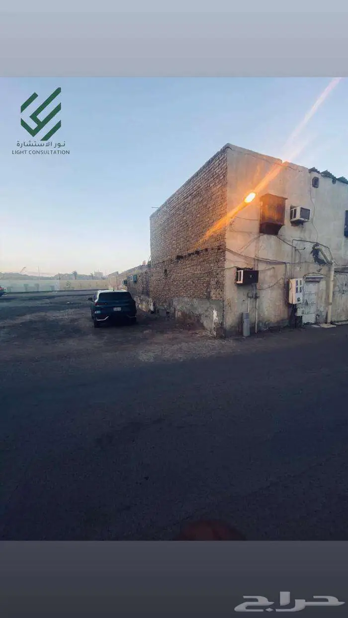 للبيع بيت شعبي على شارعين بالقرب من الحرم 1كلم 10