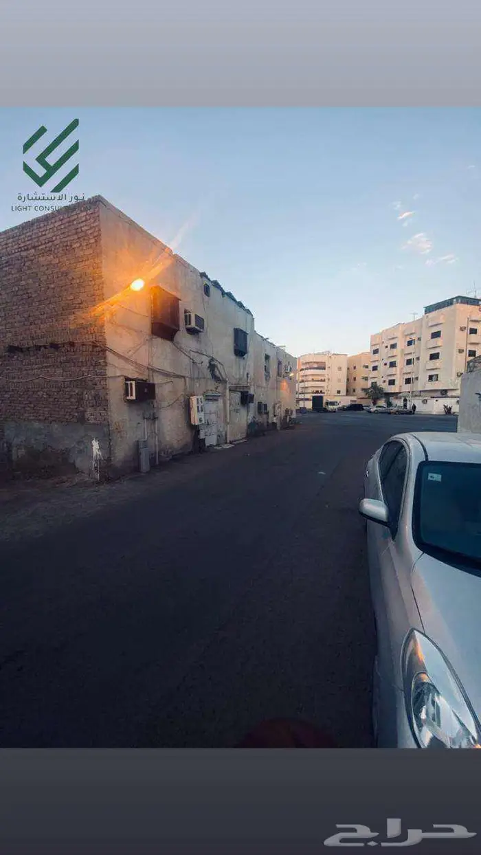 للبيع بيت شعبي على شارعين بالقرب من الحرم 1كلم 2