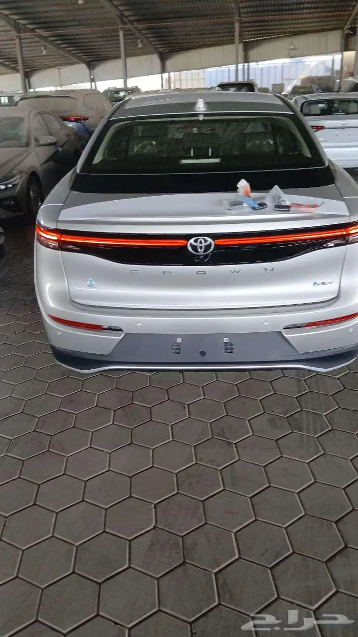 تويوتا كراون بريميوم 2025 3