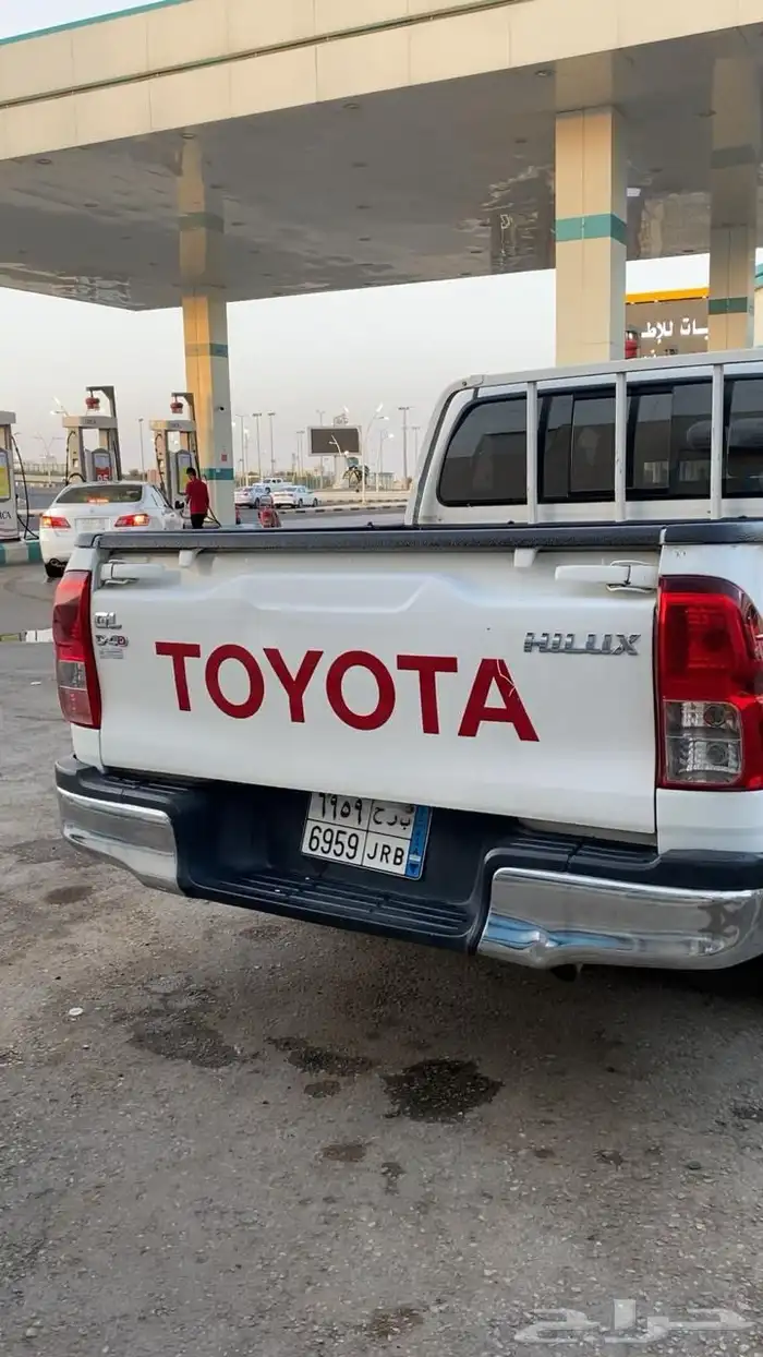 هايلكس ديزل 2020 ماشيه 446000 3