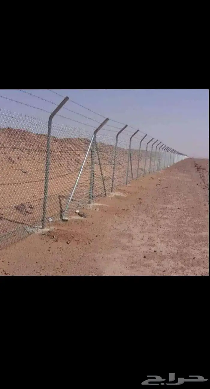 تركيب السياج الأمني الحديدي و زراعة النخل و المظلات و غيرها 4
