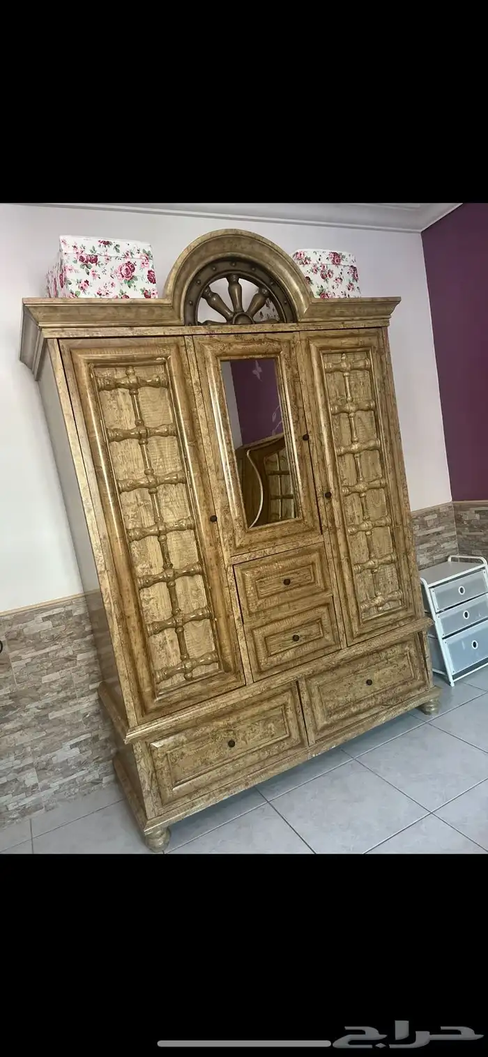 غرفة كلاسك مستخدمة متكاملة سرير كمودينا مكتب دولاب 1