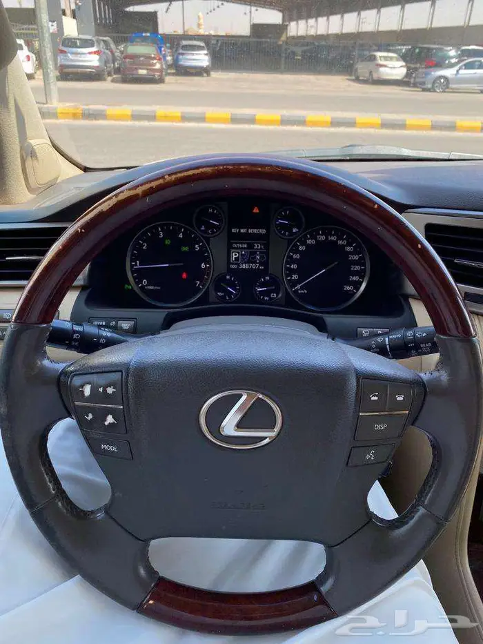 لكزس 2012 LX570 عداد 390 ألف محول 2015 6