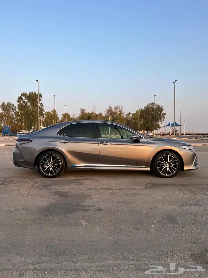 كامري 2022 GLX هايبرد 4